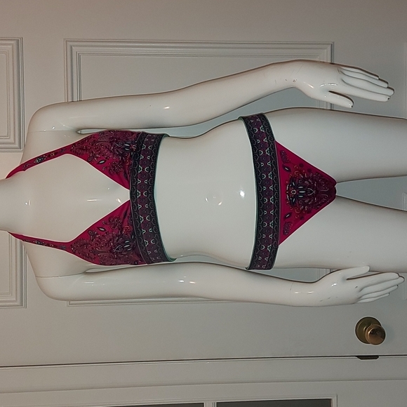 Victoria's Secret Bikini - Picture 1 of 5